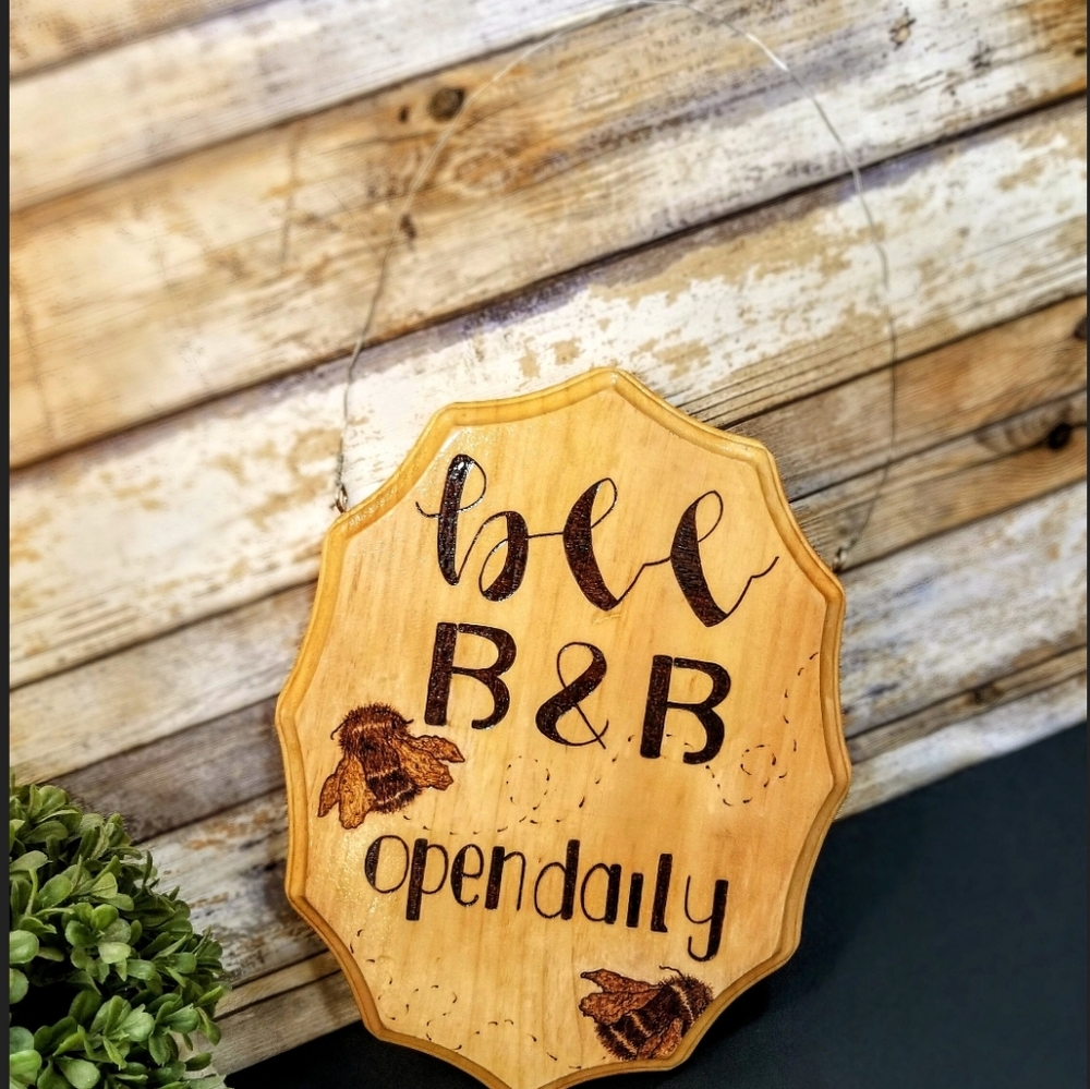 Bee B&B Garden Sign